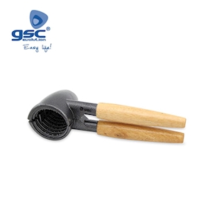 Cascanueces recoge cáscaras