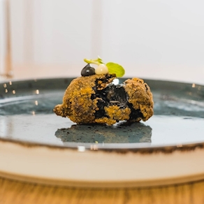 Croquetas de chipiron en su tinta ( 8 unidades)