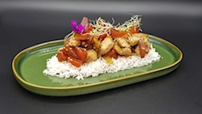 Pavo en Agridulce con Arroz Thai